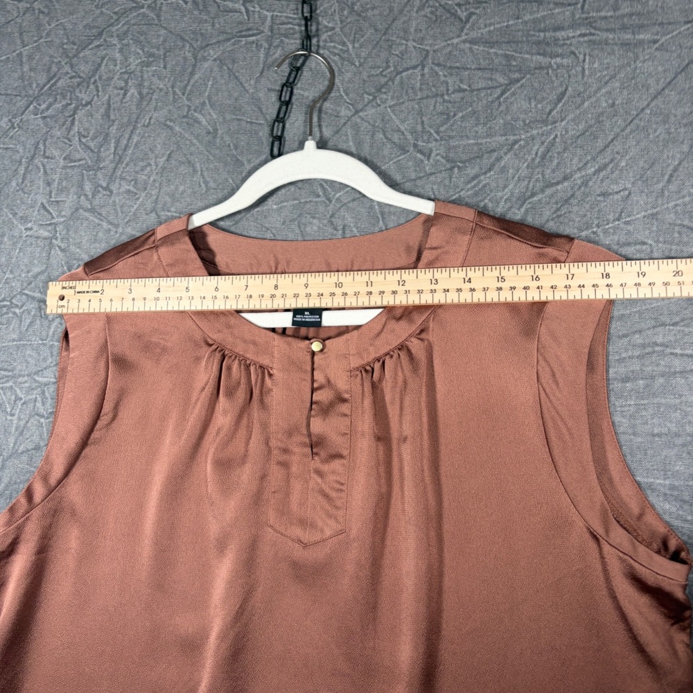 Liz Claiborne Blouse Women XL Brown Satin Sleeveless Pleated Neck Shell Top - Picture 3 of 7